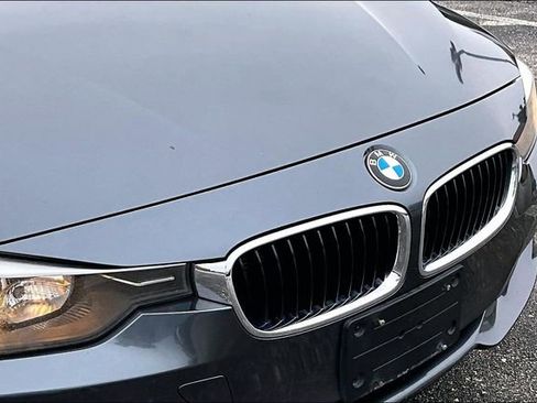 Used 2014 BMW 320i xDrive Sedan image 32