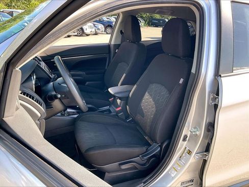Used 2024 Mitsubishi Outlander Sport ES AWD/4WD image 9