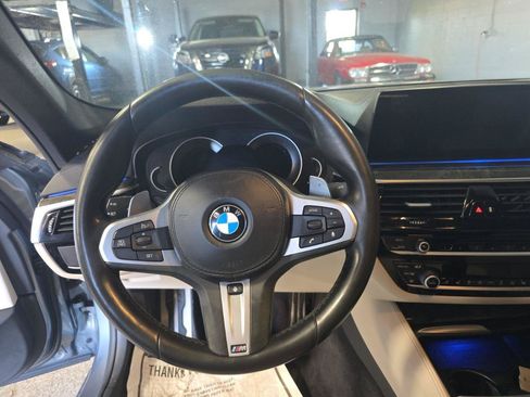 Used 2019 BMW M550i xDrive w/ Premium Package 2 AWD/4WD image 11