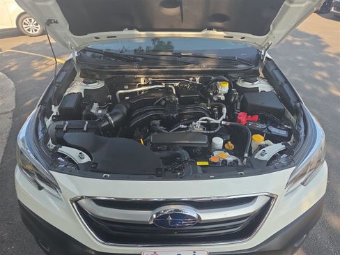 Used 2022 Subaru Outback Touring image 10
