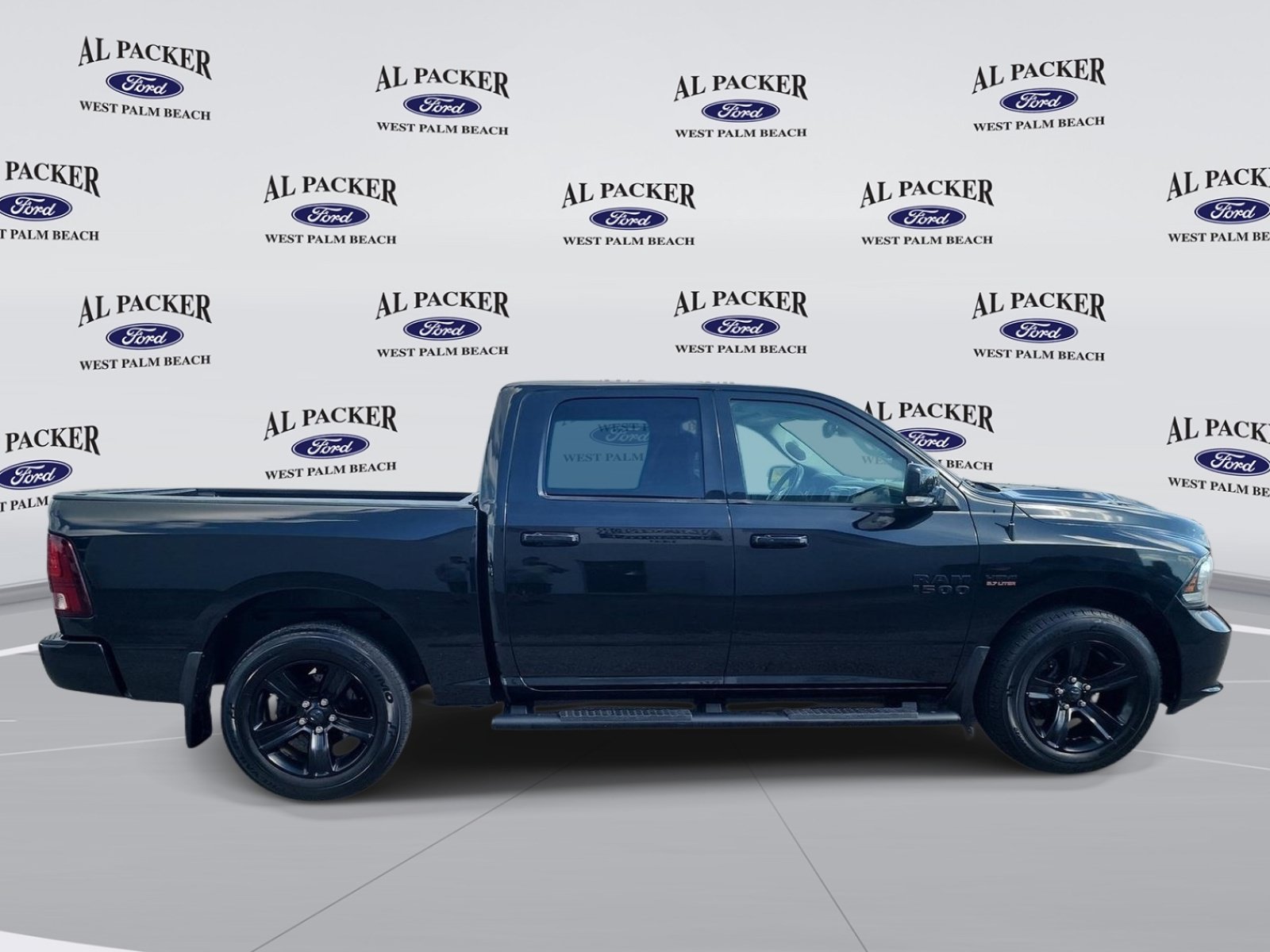 Used 2016 RAM 1500 Sport w/ Black Ram 1500 Sport Group RWD image 6