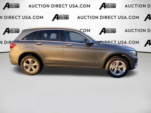 Used 2018 Mercedes-Benz GLC 300 4MATIC image 21