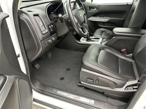 Used 2022 Chevrolet Colorado ZR2 image 11