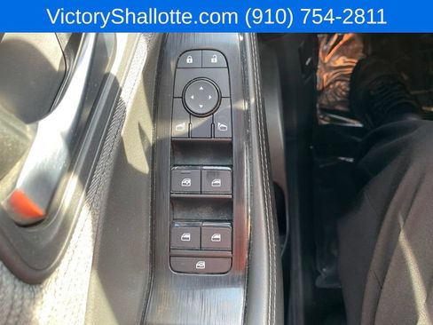 Used 2023 Nissan Rogue SV AWD/4WD image 22