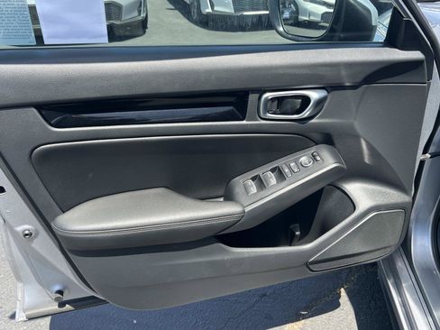Certified 2024 Honda Civic EX-L image 6
