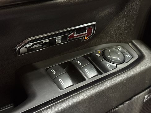 Used 2025 GMC Sierra 1500 AT4 w/ AT4 Premium Package image 40