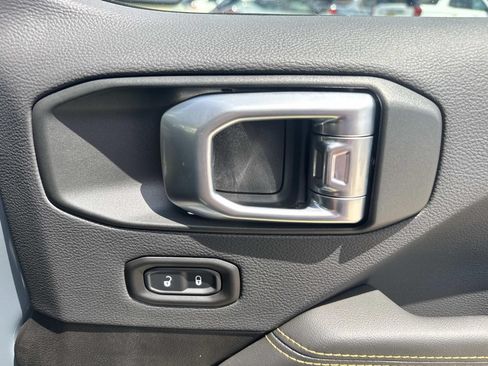 New 2026 Jeep Gladiator Sport AWD/4WD image 14