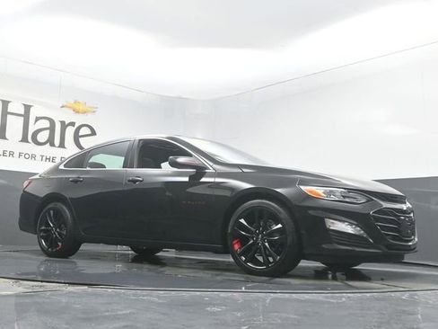 Used 2024 Chevrolet Malibu LT image 2