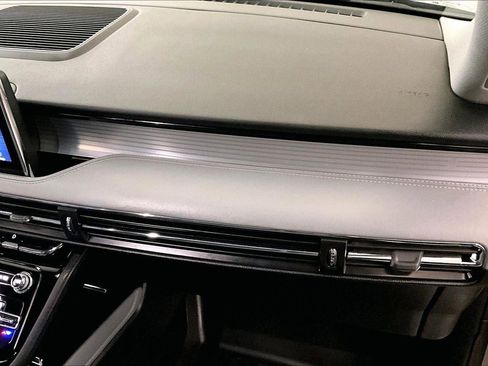 Used 2021 Lincoln Corsair AWD w/ Equipment Group 101A image 15