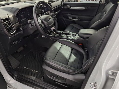 Used 2024 Ford Ranger Lariat w/ Advanced Towing Package image 10