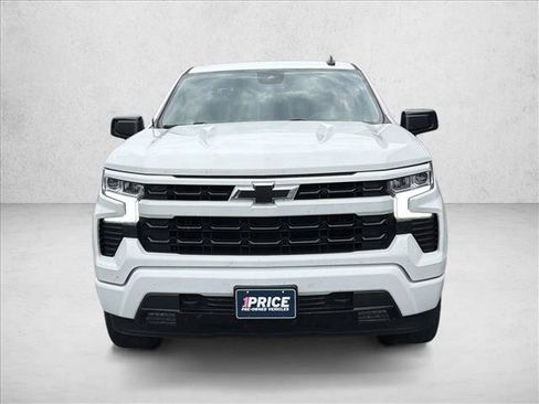 Used 2022 Chevrolet Silverado 1500 RST w/ Protection Package AWD/4WD image 2