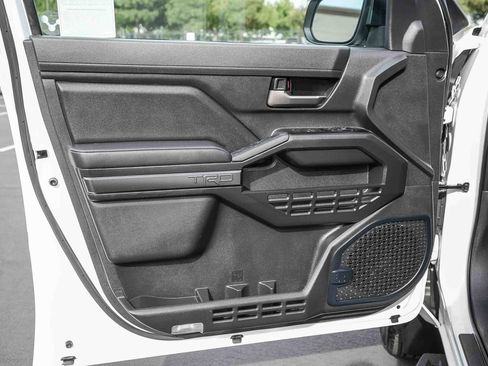 Used 2024 Toyota Tacoma TRD Sport w/ TRD Sport Upgrade Package image 27