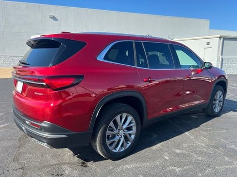 Used 2025 Buick Enclave Preferred FWD image 6