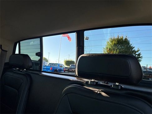 Used 2021 Chevrolet Colorado ZR2 image 31