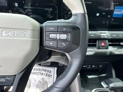Certified 2025 Kia K4 EX w/ GT-Line Sunroof Package FWD image 13