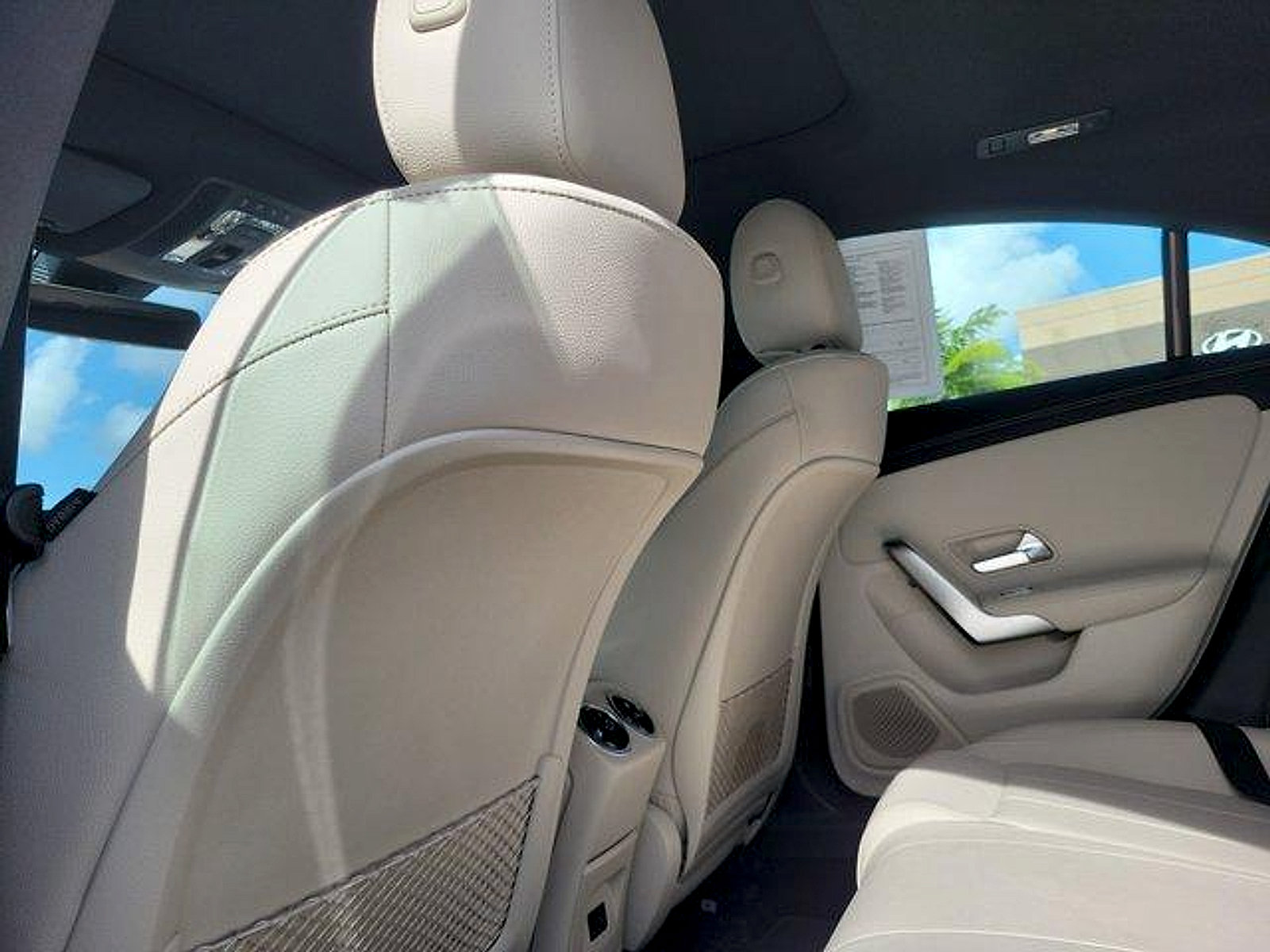 Used 2022 Mercedes-Benz CLA 250 image 14