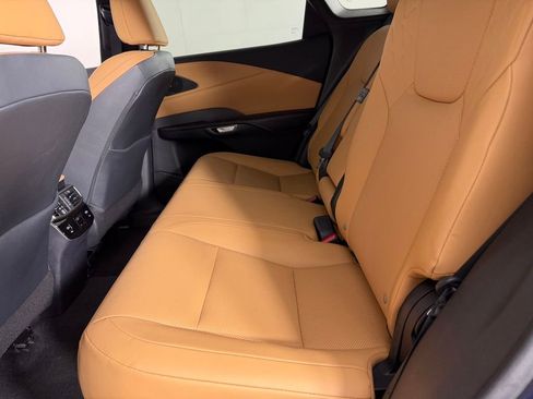 Used 2024 Lexus RX 350 Premium w/ Convenience Package FWD image 26