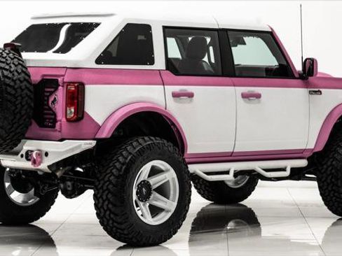 Used 2022 Ford Bronco 4-Door image 6