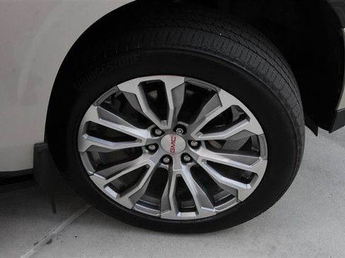 Used 2022 GMC Yukon Denali AWD/4WD image 41