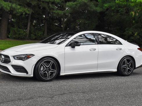 Used 2023 Mercedes-Benz CLA 35 AMG 4MATIC image 2