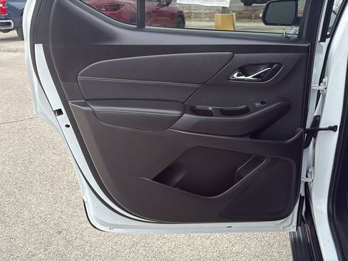 Used 2023 Chevrolet Traverse Premier w/ Redline Edition image 14