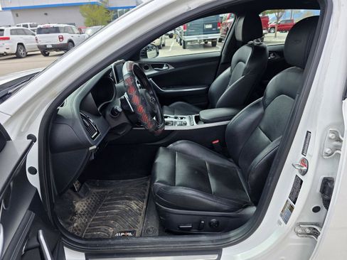 Used 2019 Kia Stinger GT image 6