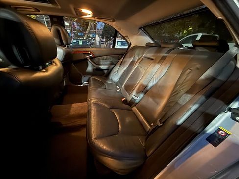 Used 2006 Mercedes-Benz S 500 image 17