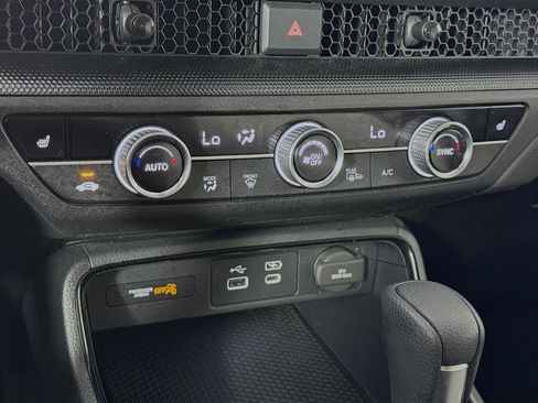 Certified 2024 Honda CR-V EX image 15