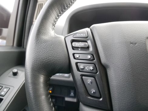 Used 2024 Nissan Frontier SV w/ SV Convenience Package image 22