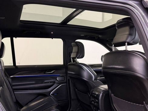 Used 2021 Jeep Grand Cherokee L Overland w/ Luxury Tech Group IV image 13