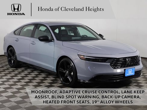 Used 2023 Honda Accord Sport image 1