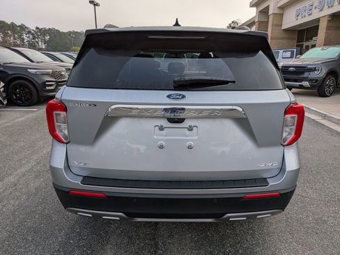 Certified 2023 Ford Explorer XLT w/ Equipment Group 202A image 5