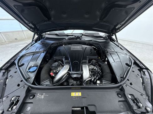 Used 2015 Mercedes-Benz S 550 Sedan w/ Sport Package w/ Sport Package image 36