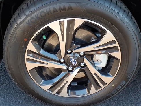 Certified 2025 Subaru Crosstrek 2.0i Premium image 12