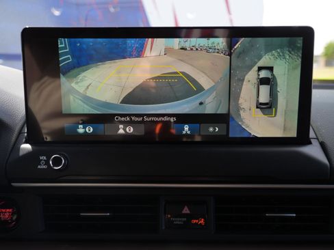 New 2026 Honda Pilot Touring image 28