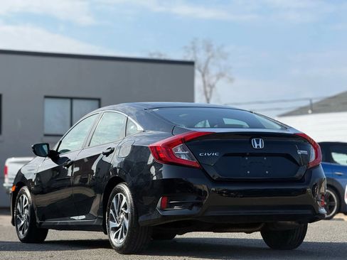 Used 2016 Honda Civic EX image 4