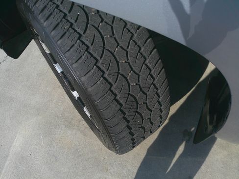 Used 2014 Toyota Tundra SR5 w/ SR5 Upgrade Package image 16