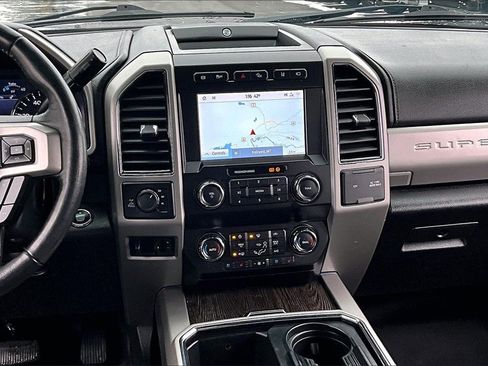 Used 2020 Ford F250 Lariat image 6