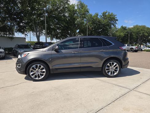 Used 2018 Ford Edge Titanium w/ Equipment Group 302A AWD/4WD image 5