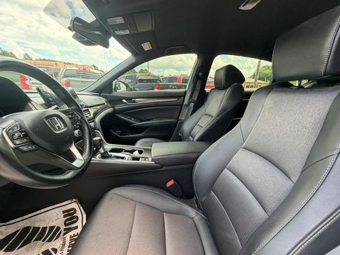 Used 2020 Honda Accord Sport image 13