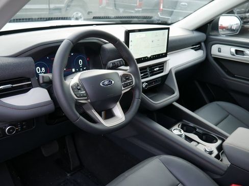 New 2026 Ford Explorer Active w/ Active Comfort Package image 18