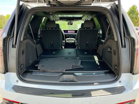New 2026 Cadillac Escalade Sport w/ Touring Package AWD/4WD image 33