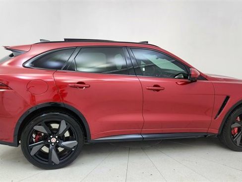 Used 2022 Jaguar F-PACE SVR image 6