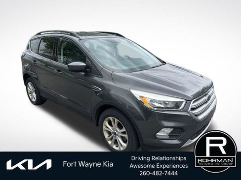 Used 2018 Ford Escape SE w/ SE Sync 3 Package AWD/4WD image 8