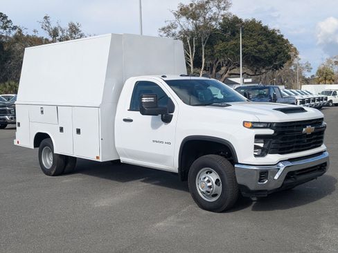 Used 2025 Chevrolet Silverado 3500 W/T w/ WT Convenience Package RWD image 2