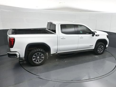 Used 2024 GMC Sierra 1500 AT4 w/ Technology Package AWD/4WD image 37