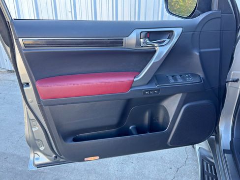 Used 2023 Lexus GX 460 Premium image 47