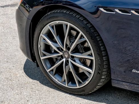 Used 2019 Maserati Ghibli S GranLusso RWD image 64