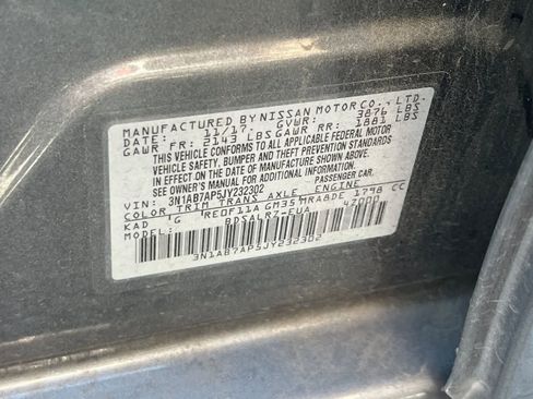 Used 2018 Nissan Sentra SR w/ Technology Package FWD image 30