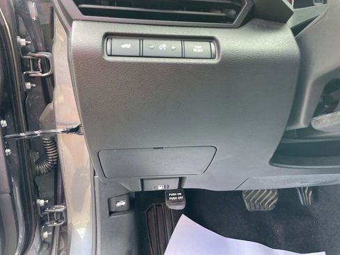 Used 2024 Nissan Altima 2.5 SV image 18